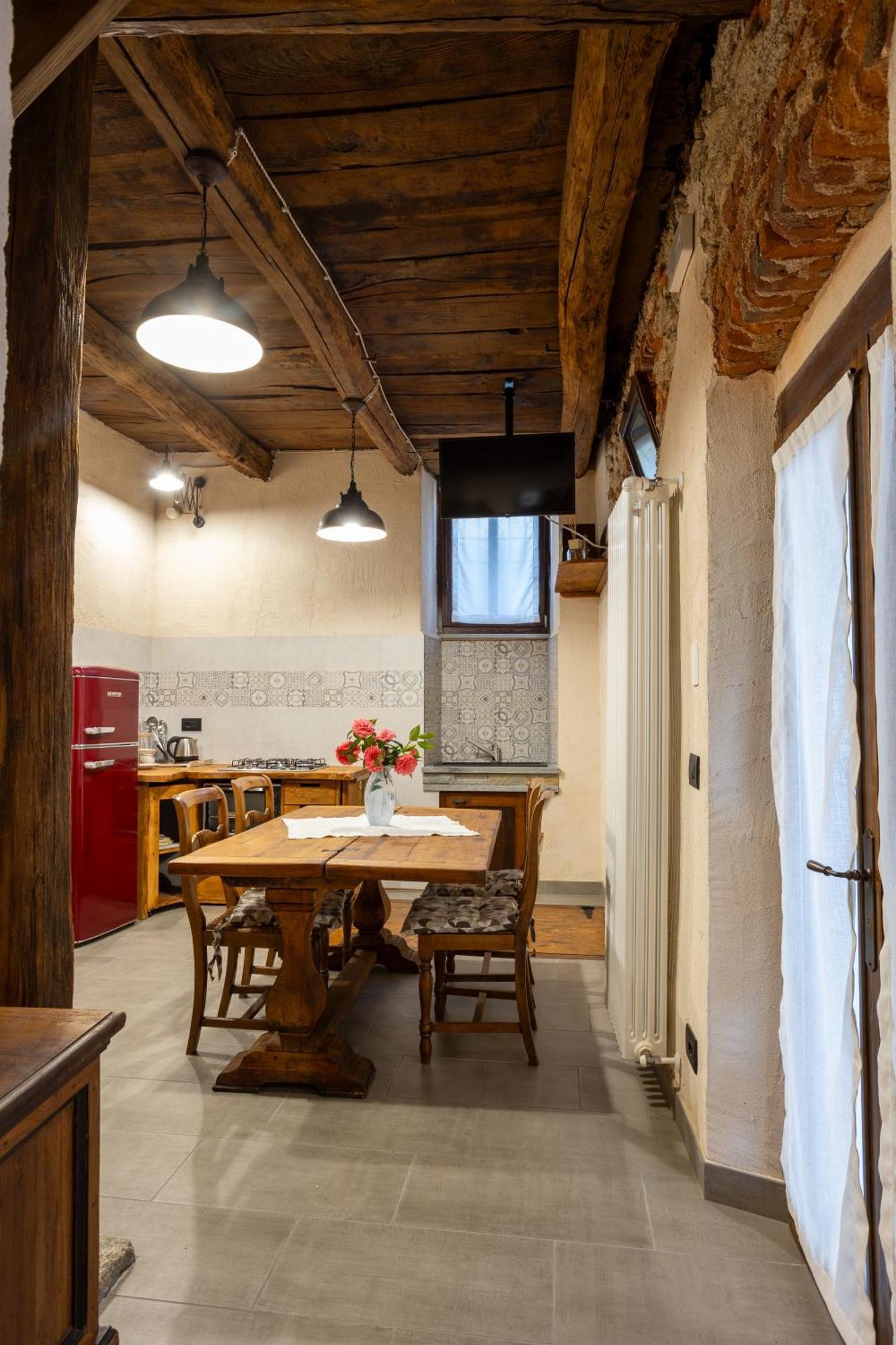 Da Tinti Apartment Madonna Del Sasso ภายนอก รูปภาพ